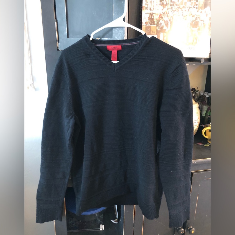 Men’s black Alfani slim fit lightweight sweater sized medium - Picture 3 of 8